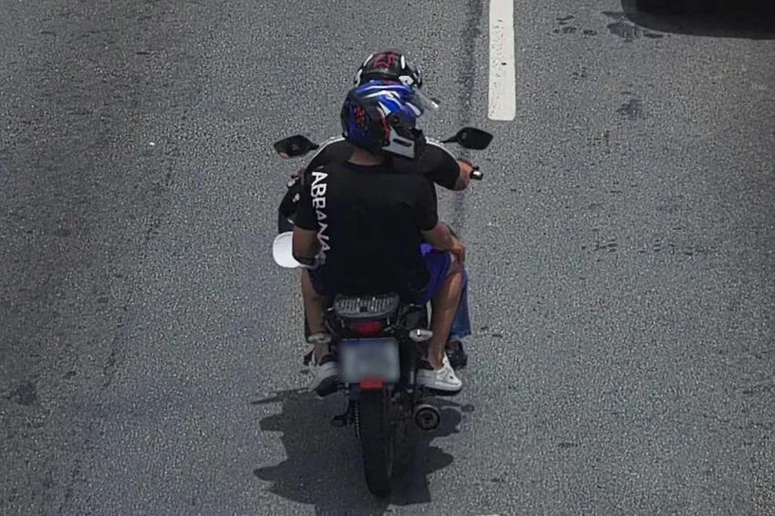 criminoso em moto