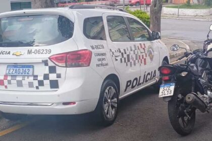 Para falsificar placa de moto em São Bernardo, homem inclui letra ‘L’ e é preso  
