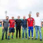 A um dia da estreia em casa na Série A-4 do Campeonato Paulista, a nova diretoria do São Caetano Futebol recebeu a visita do prefeito Tite