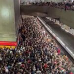 Na Capital: Estação Sé lotada na véspera de feriado