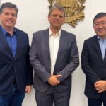 Prefeito Taka Yamauchi discute demandas com governador de São Paulo