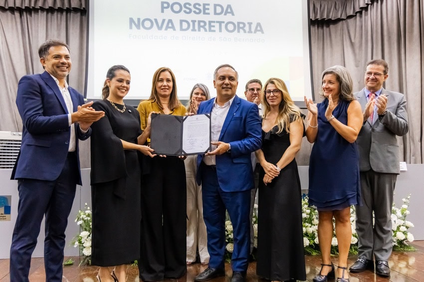 Em cerimônia, Priscilla Simonato assume oficialmente o cargo