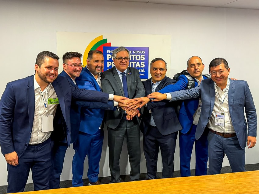 Prefeito Marcelo Lima se reúne com Padilha para seleção de projetos no Novo PAC