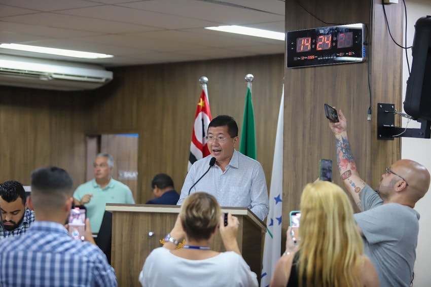 Taka Yamauchi participa da primeira sessão da Câmara de Diadema