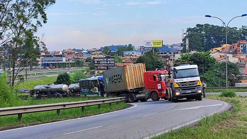 caminhão quebrado