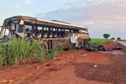 acidente com ônibus