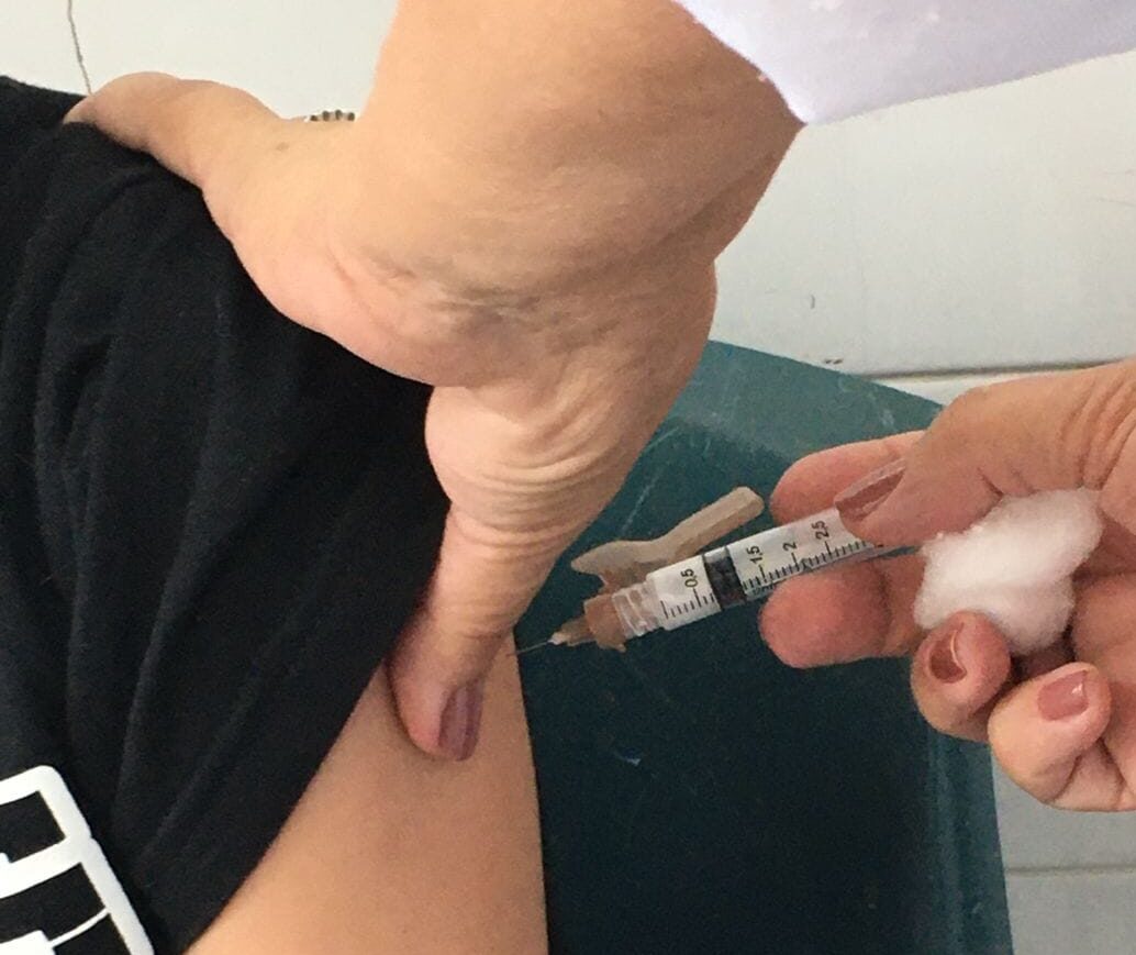 Diadema realiza mutirão de vacinação e aplica mais de 2,4 mil doses em um dia