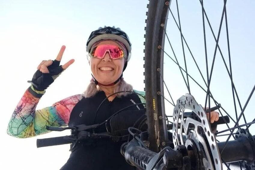 Ciclista que recebeu descarga elétrica em fio da Enel não resiste