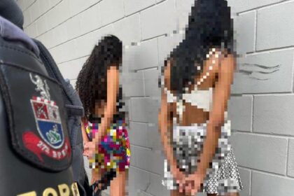 Duas mulheres são presas com 16 celulares furtados em pré-carnaval na Capital