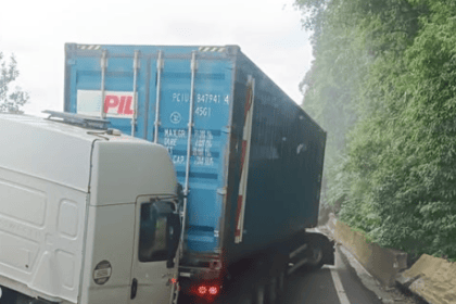 Engavetamento envolvendo 5 carretas gera congestionamento na Anchieta
