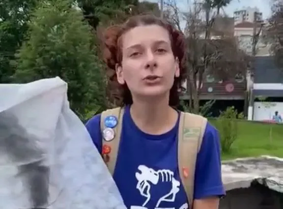 Estudantes da Etec de São Bernardo protestam contra aulas online durante onda de calor