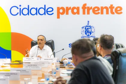 Em encontro com a concessionária, prefeito Marcelo Lima reforçou a necessidade de apresentação de cronograma de ações para agilizar serviços da empresa na cidade