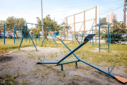Programa Cidade Linda de Viver vai revitalizar praça-parque; intervenções incluem quadra com grama sintética, espaço pet e iluminação em LED