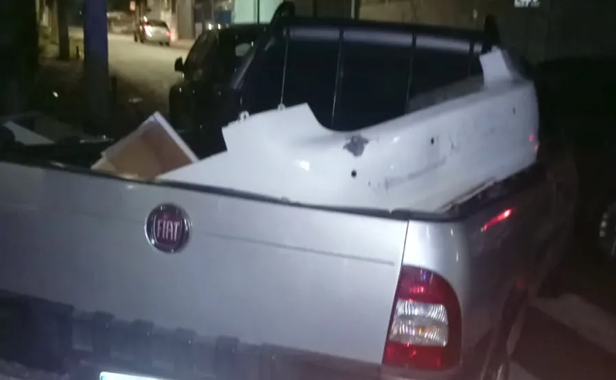 carro com entulho