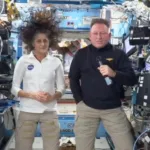Astronautas da Nasa retornam à Terra após nove meses no espaço