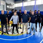 Prefeito Taka e esportistas em Diadema