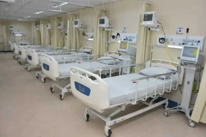 Gilvan entrega novo setor de Urgência e Emergência no CHM