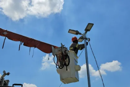 Ribeirão Pires conclui primeira etapa da nova iluminação na Avenida Prefeito Valdírio Prisco