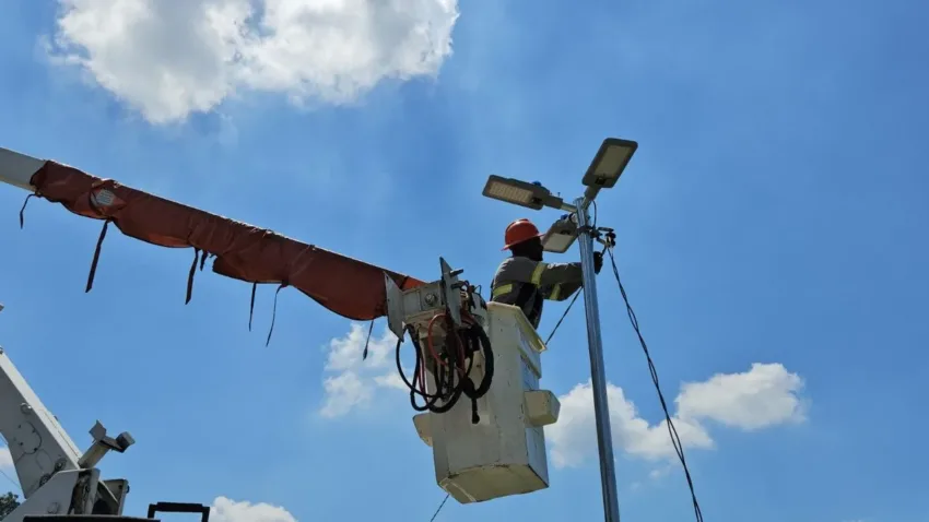 Ribeirão Pires conclui primeira etapa da nova iluminação na Avenida Prefeito Valdírio Prisco