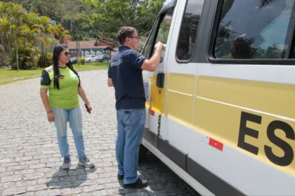 Prefeitura de Ribeirão Pires e Detran-SP promovem ação de conscientização para motoristas de transporte escolar