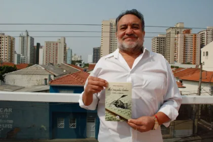 Escritor do ABC lança sétimo livro