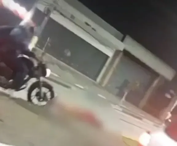 Grupo tenta tirar a vida de homem encontrado desacordado na av. Piraporinha