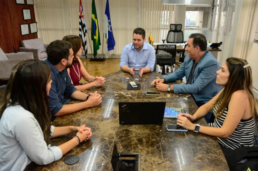 Em reunião com Gilvan, MRS confirma construção de viaduto e investimento de R$ 100 milhões em Paranapiacaba