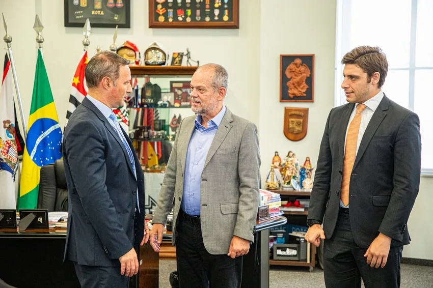 Prefeito de São Caetano, Tite Campanella, e o deputado Thiago Auricchio se reuniram com o secretário estadual de Segurança, Guilherme Derrite