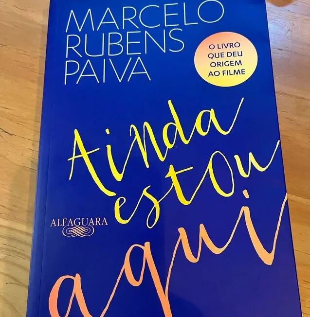 Livro Ainda Estou Aqui, que deu origem ao filme, conta a trajetória de Eunice Paiva e fala sobre o destino do acervo literário do marido Rubens Paiva, morto pela ditadura militar