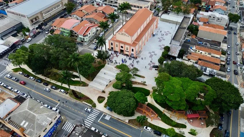 Praça São Camilo é entregue revitalizada na Vila Camilópolis, em Santo André