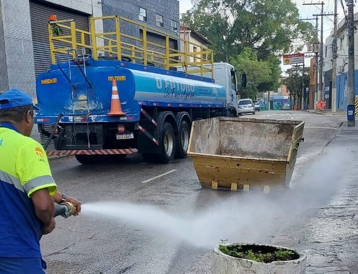 São Caetano intensifica limpeza após temporal e pontos de alagamentos