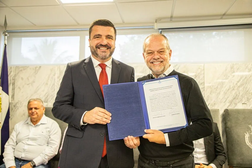 Tite Campanella dá posse a Pio Mielo como novo Desenvolvimento Econômico de SCS