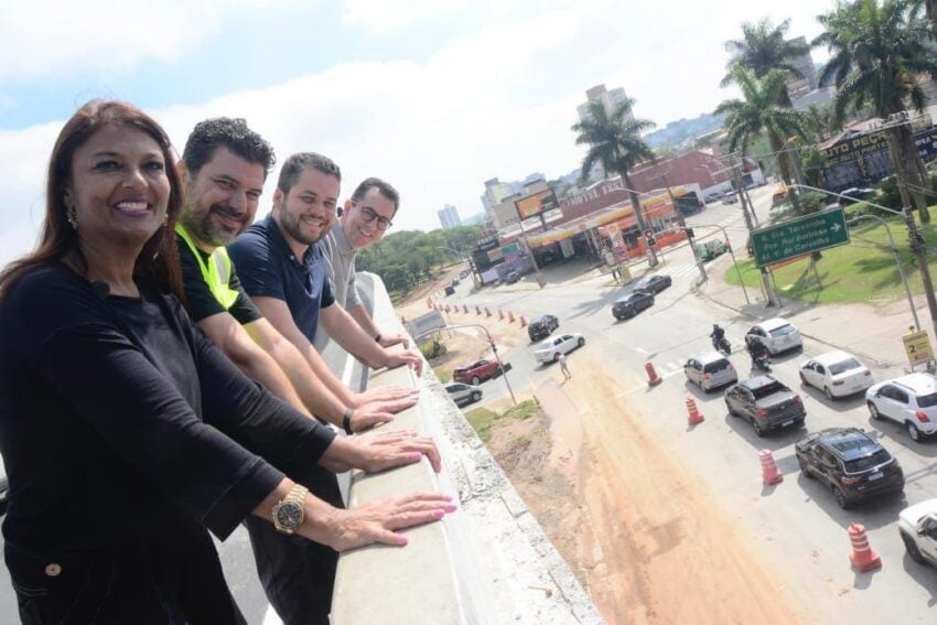 evento que marcou a abertura da estrutura contou com a presença do prefeito Gilvan Junior e do ex-prefeito Paulo Serra, que entregou o primeiro viaduto do Complexo Santa Teresinha em dezembro do ano passado