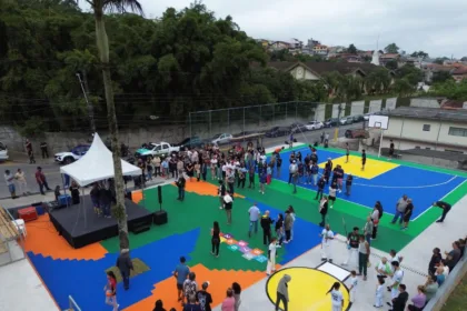 Equipada com campo de futebol society, quadra de basquete 3x3 e área para atividades comunitárias, Praça Esportiva no Santa Luzia será ponto de encontro no bairro