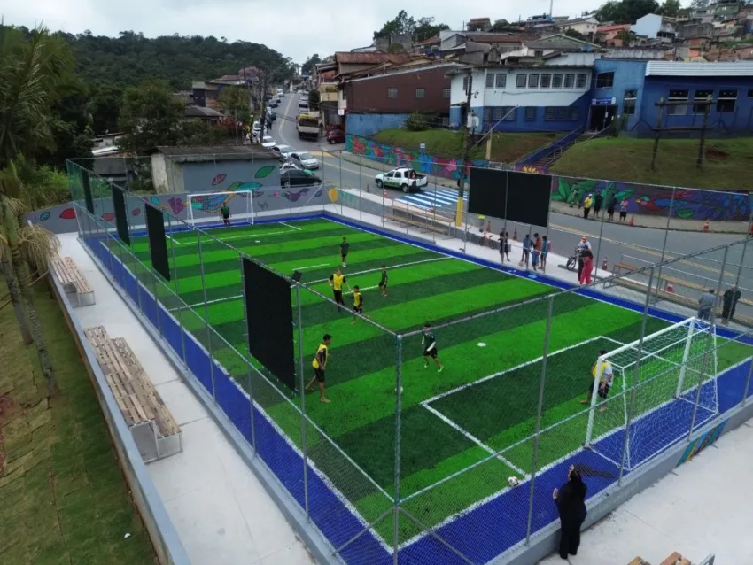 Equipada com campo de futebol society, quadra de basquete 3x3 e área para atividades comunitárias, Praça Esportiva no Santa Luzia será ponto de encontro no bairro_