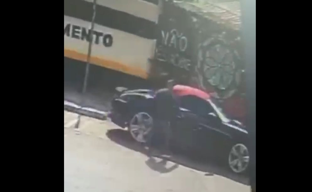 Policiais do 2º DP de S.Bernardo prendem envolvido em roubo de Porsche de meio milhão
