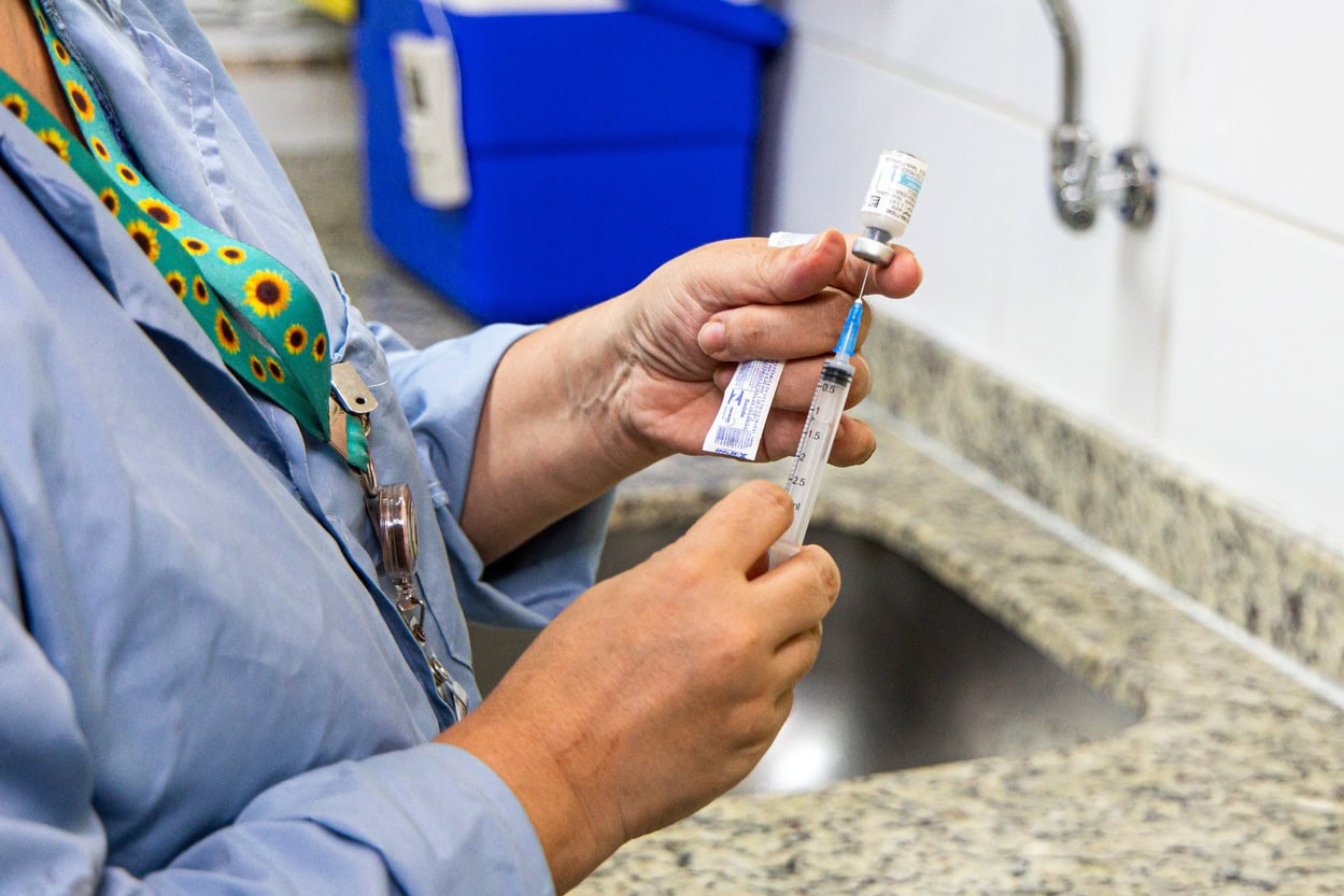 Cidade é a 1ª do ABCD a expandir o público-alvo da imunização; todas as UBSs contam com doses para proteger a população