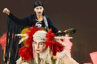 Musical inspirado na obra de Ney Matogrosso é atração desta sexta no teatro Santos Dumont