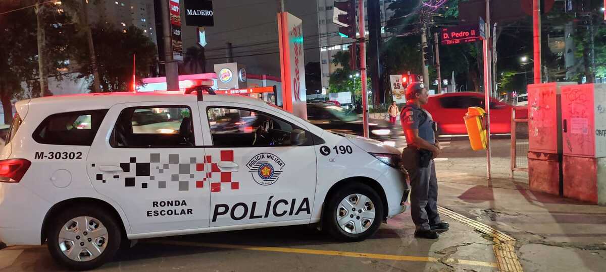 Pérola não conteve as lágrimas, e, na despedida, ainda foi promovida a 3º Sargento.