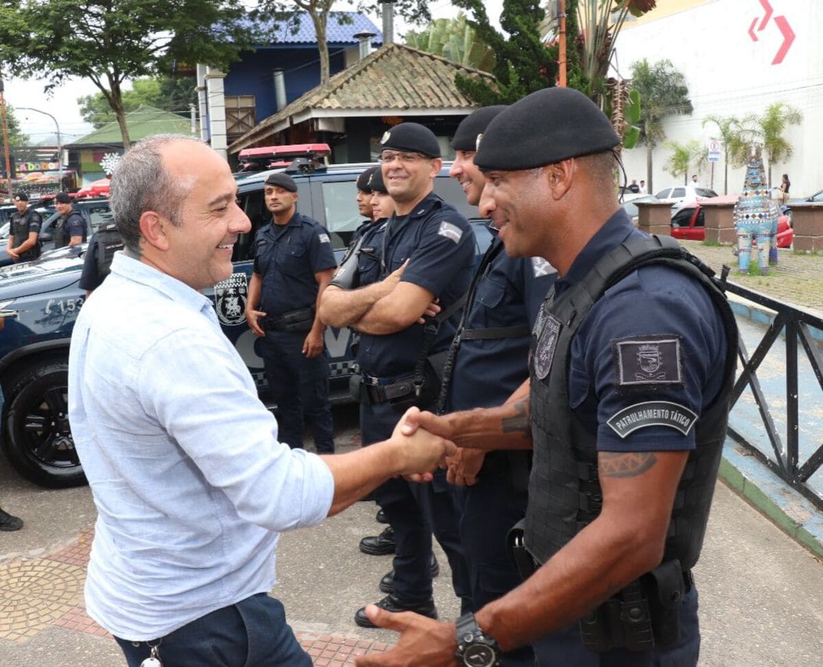 prefeito Guto Volpi