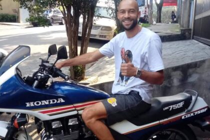 Funcionário da Volks perde a vida em colisão entre moto e caminhão na Anchieta
