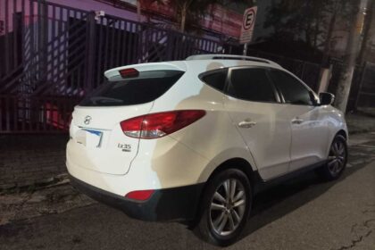 GCM prende trio envolvido em furto de veículo e recupera bens da vítima em Mauá