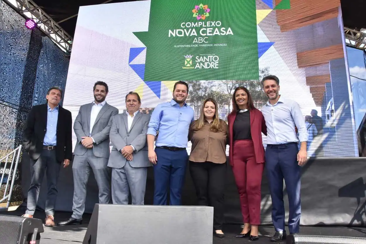 prefeito Gilvan, deputado Alex Manente e superintendente da Craisa