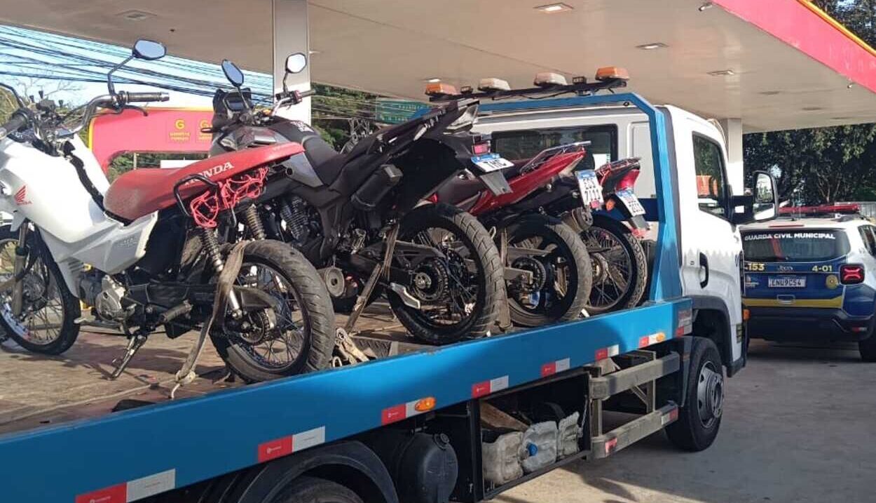 GCM de São Bernardo flagra motociclistas sem capacetes e apreende 4 motos com irregularidades na Av. Dr. Rudge Ramos
