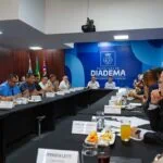 Taka reúne vereadores e secretários para discutir Projeto de Lei do Refis e ações municipais