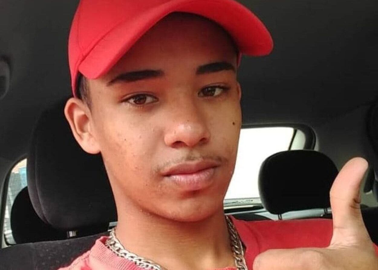 Testemunhas relatam que dupla em moto tiraram a vida de jovem de 22 anos em SBC