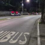 Piloto e garupa sem capacete perdem a vida após moto bater em árvore