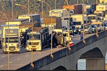Engavetamento no Rodoanel deixa 10 vítimas e trânsito é liberado após manhã de caos  