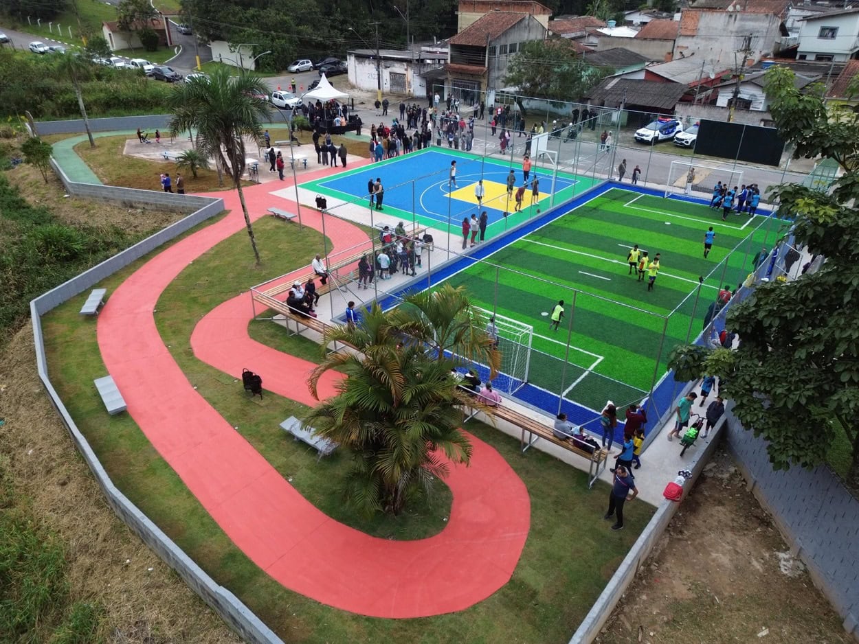 Guto Volpi entrega 8ª Praça Esportiva em Ribeirão Pires