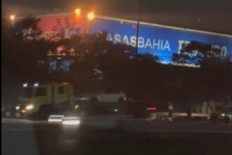 Acidente e excesso de veículos agravam trânsito na Anchieta